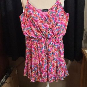 Trixx floral romper size XL